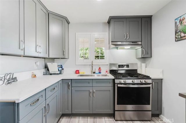 14004 Herron Street, Sylmar, CA 91342