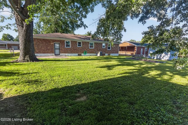 6610 Sunny Vale Way, Louisville, KY 40272