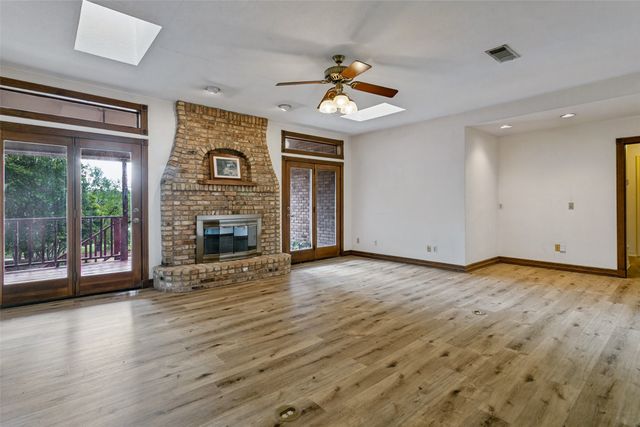 201 Squaw Creek Road, Willow Park, TX 76087