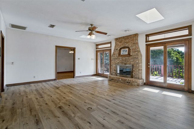 201 Squaw Creek Road, Willow Park, TX 76087