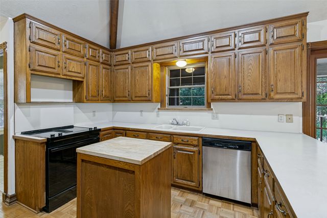 201 Squaw Creek Road, Willow Park, TX 76087