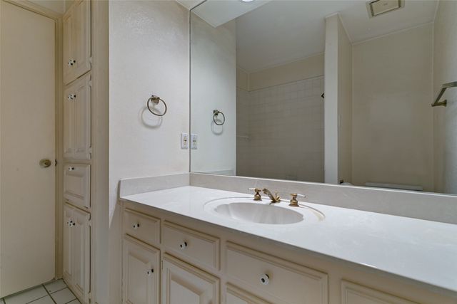 201 Squaw Creek Road, Willow Park, TX 76087