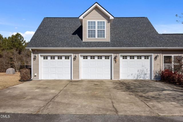 120 Mockingbird Lane, Spring Lake, NC 28390