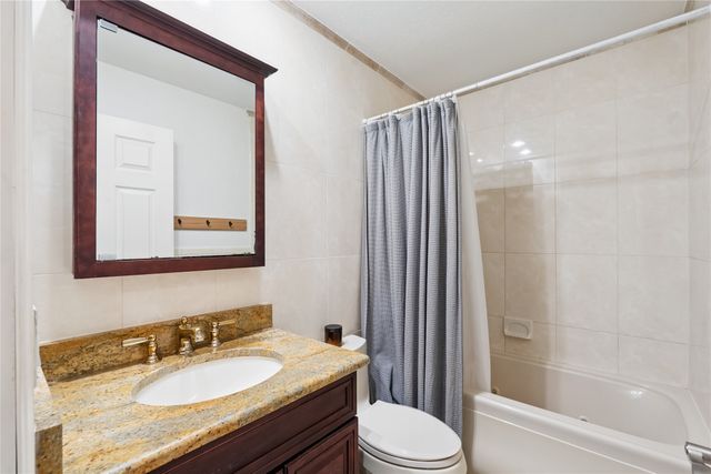 1222 NW 4th Street, Ankeny, IA 50023