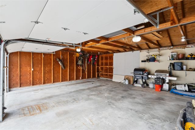 1222 NW 4th Street, Ankeny, IA 50023