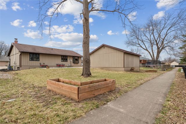 1222 NW 4th Street, Ankeny, IA 50023