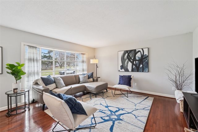 1222 NW 4th Street, Ankeny, IA 50023