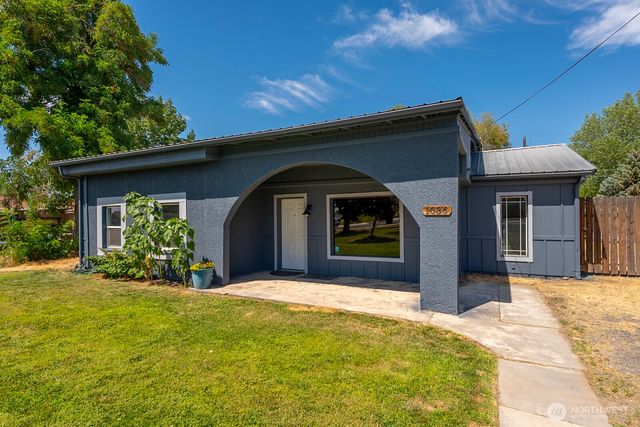 1036 W Luta Street, Moses Lake, WA 98837
