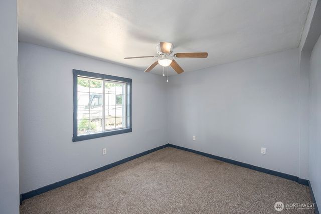 1036 W Luta Street, Moses Lake, WA 98837