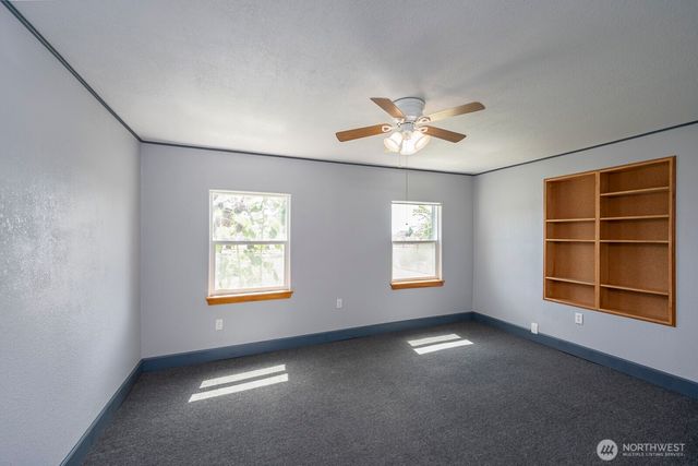 1036 W Luta Street, Moses Lake, WA 98837