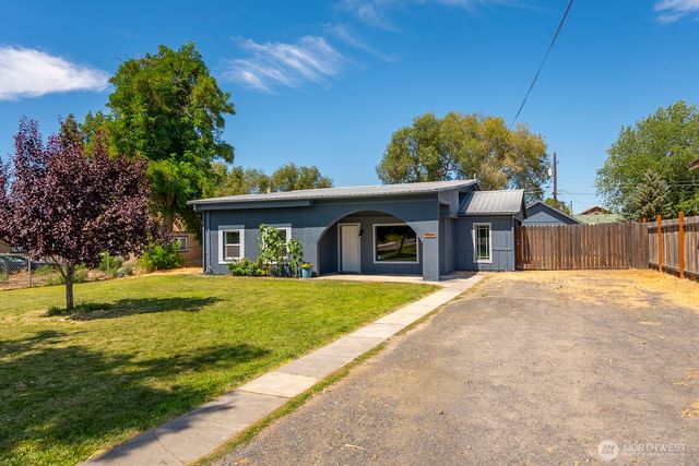 1036 W Luta Street, Moses Lake, WA 98837