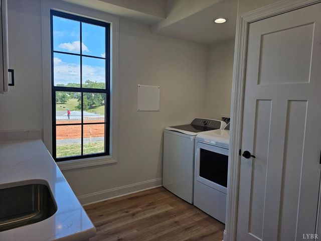 18 Grandset Drive, Forest, VA 24551