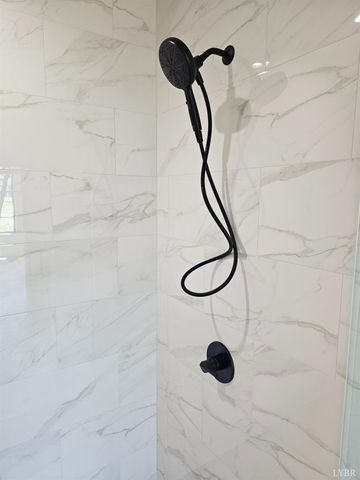 18 Grandset Drive, Forest, VA 24551