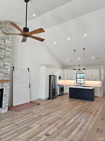 18 Grandset Drive, Forest, VA 24551