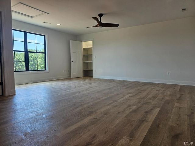 18 Grandset Drive, Forest, VA 24551