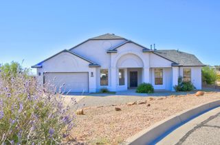 725 SILVER Court NE, Rio Rancho, NM 87124