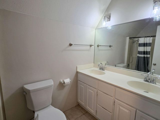 835 Vicksburg Lane N, Plymouth, MN 55447