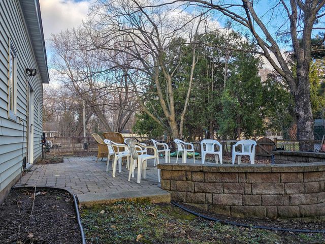 835 Vicksburg Lane N, Plymouth, MN 55447