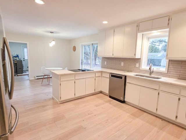 835 Vicksburg Lane N, Plymouth, MN 55447