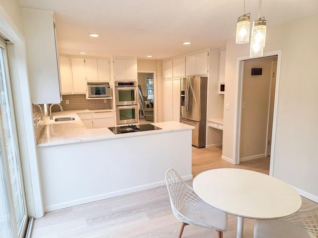 835 Vicksburg Lane N, Plymouth, MN 55447