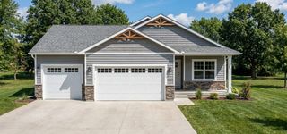6708 Meghan Avenue, Bettendorf, IA 52722