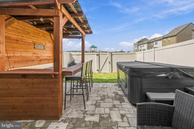 16828 SAINT HELEN AVE, Bowie, MD 20716