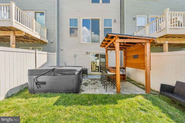 16828 SAINT HELEN AVE, Bowie, MD 20716