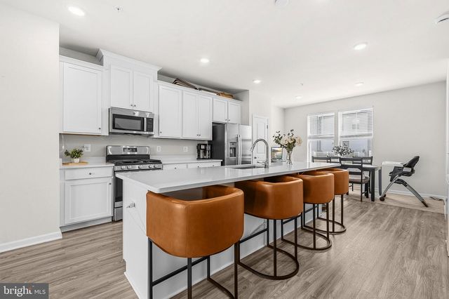 16828 SAINT HELEN AVE, Bowie, MD 20716