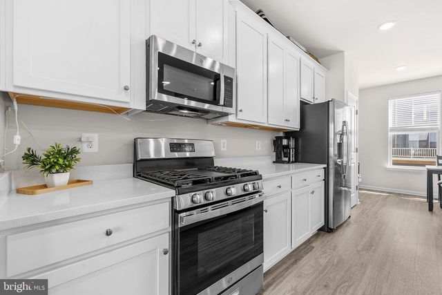 16828 SAINT HELEN AVE, Bowie, MD 20716
