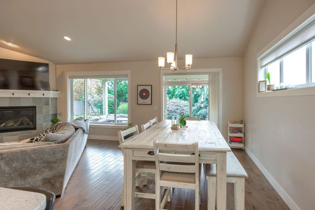 4040 Crystal Springs Drive, Medford, OR 97504