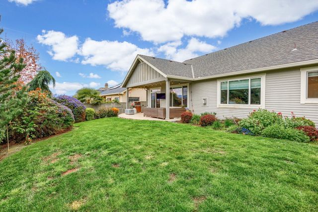 4040 Crystal Springs Drive, Medford, OR 97504