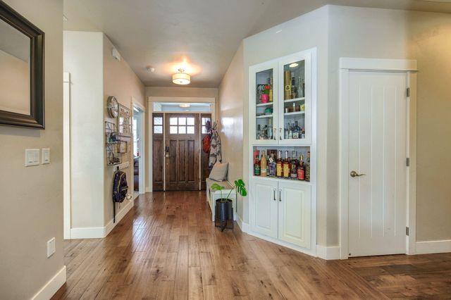 4040 Crystal Springs Drive, Medford, OR 97504