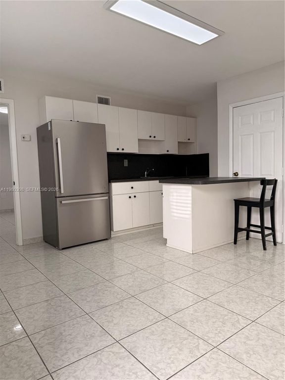 3666 SW 24th Ter R, Miami, FL 33145