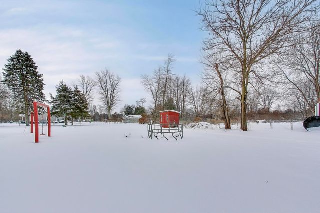 1795 S 350 E, Knox, IN 46534