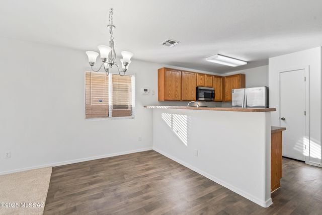 6653 S Via Vista De Santa Cruz, Tucson, AZ 85746