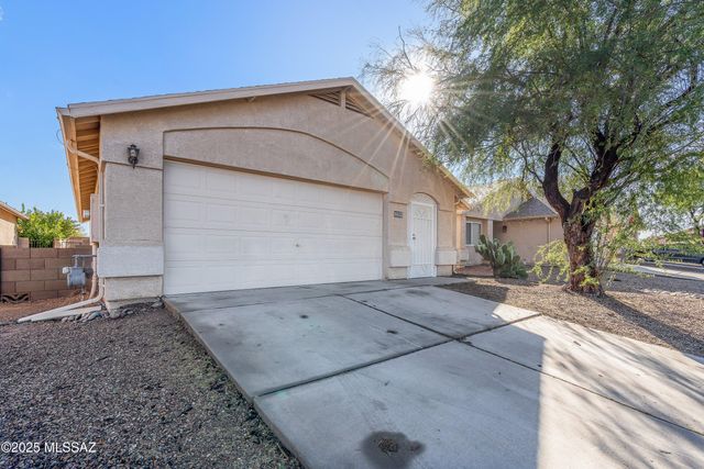 6653 S Via Vista De Santa Cruz, Tucson, AZ 85746