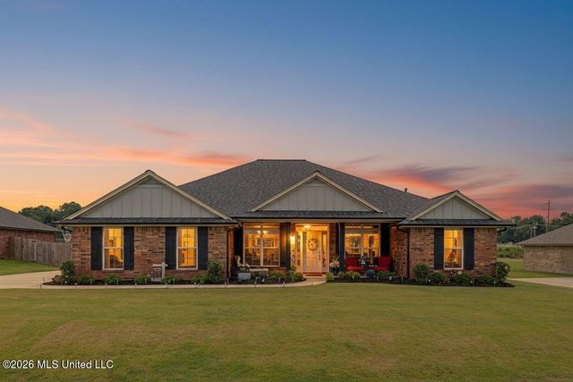 5933 Grove Lane, Horn Lake, MS 38637