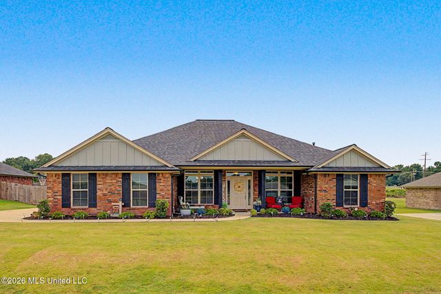 5933 Grove Lane, Horn Lake, MS 38637