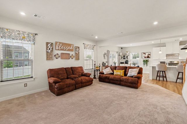809 Mill Tree Court, Smyrna, TN 37167