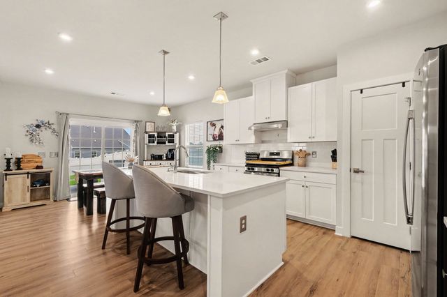 809 Mill Tree Court, Smyrna, TN 37167