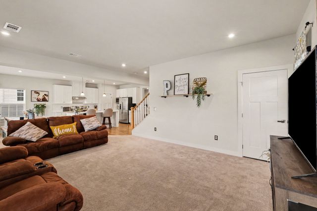 809 Mill Tree Court, Smyrna, TN 37167