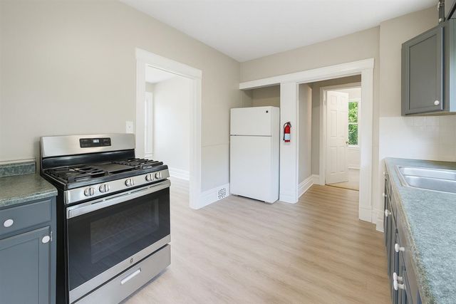 1517 James Street, Kalamazoo, MI 49001