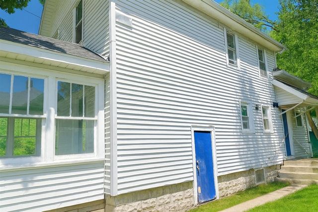 1517 James Street, Kalamazoo, MI 49001