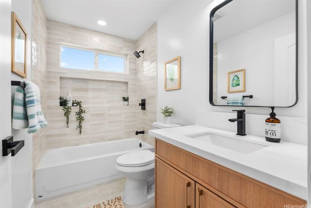 584 Kipuka Place, Kailua, HI 96734