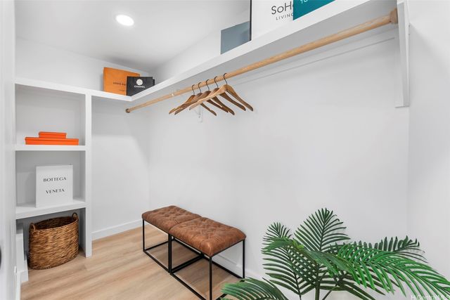 584 Kipuka Place, Kailua, HI 96734