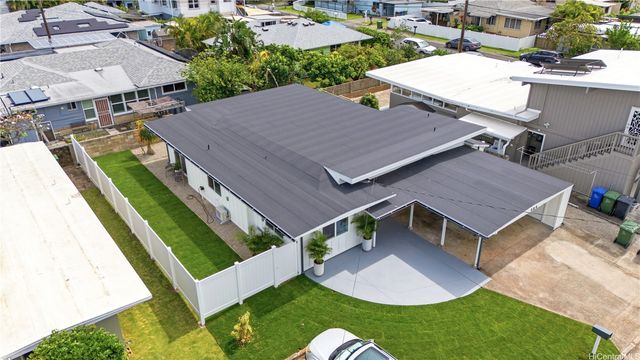 584 Kipuka Place, Kailua, HI 96734