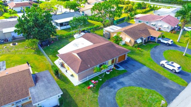 9906 Westwood Dr, Tamarac, FL 33321