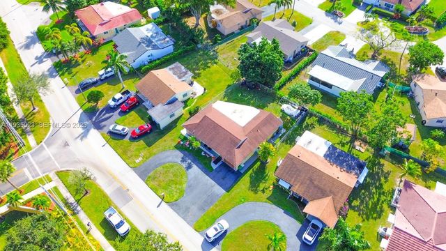 9906 Westwood Dr, Tamarac, FL 33321