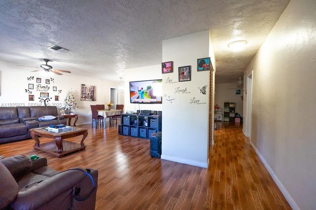 9906 Westwood Dr, Tamarac, FL 33321