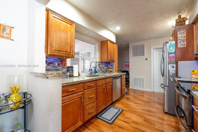 9906 Westwood Dr, Tamarac, FL 33321